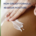 Vaseline Intensive Care Body Lotion for Dry Skin Soothing Hydration Lotion Made with Ultra-Hydrating Lipids + 1% Aloe Vera Extract to Refresh Dehydrated Skin 20.3 oz, Pack of 3 - Image 6